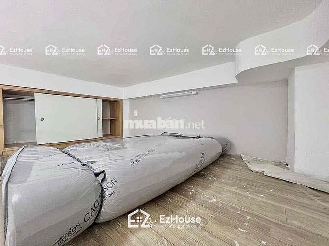 Duplex ban công full nội thất mới 100%, có máy giặt riêng