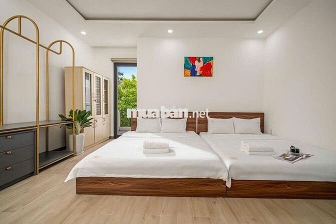 🏠 Villa 3 tầng gồm: 5PN, 5WC, phòng khách, bếp rộng rãi.