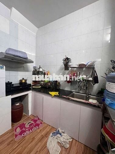 BÌNH TÂN GIÁP TÂN PHÚ, DT 40M2 NHÀ 3 TẦNG, HXH ,4M*10M , HƠN 4 TỎI