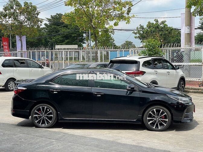 Toyota Corolla Altis 2017 2.0V Sport - 13539 km