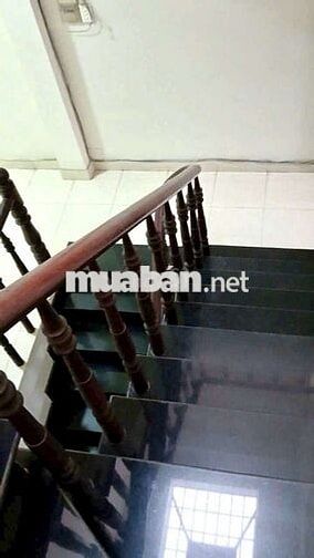 Cho thuê nguyên căn trống, rộng rãi , hxh, Đường Phạm Văn Chiêu p8 GV