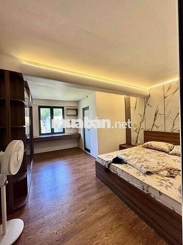 NHÀ 3 TẦNG MẶT YIEENF HÒA MINH 8 - SÁT BIỂN VÀO Ở NGAY