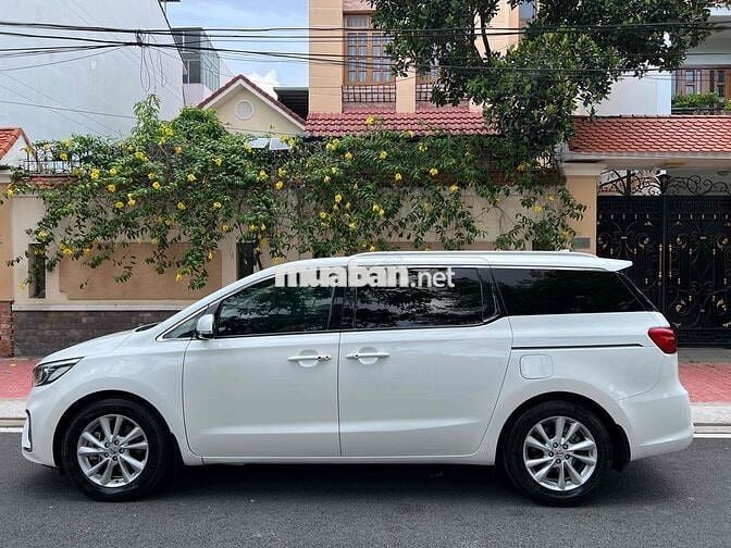 Kia Sedona 2.2D máy dầu 7 chổ mẫu mới 2019