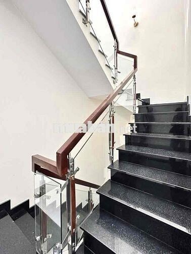 Bán Nhà Kế ĐH Hồng Bàng.Dòng Tiền 40 triệu/ tháng