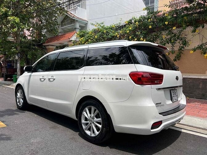 Kia Sedona 2.2D máy dầu 7 chổ mẫu mới 2019