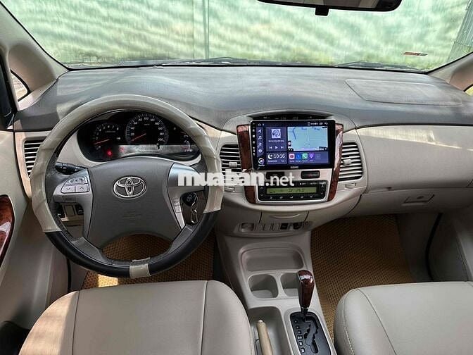 Toyota Innova 2016 2.0V - 95000 km