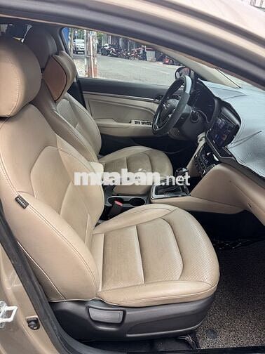 Hyundai Elantra 2019 1.6 AT - 86836 km