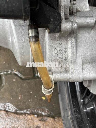 xe 2009 trắng đen sh ý.150