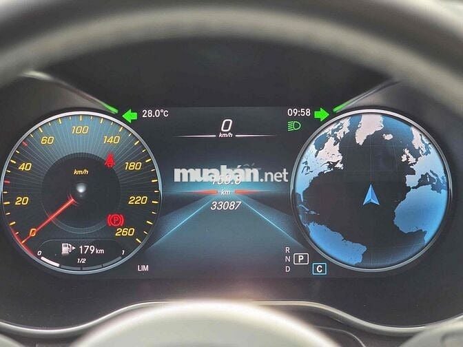 Mercedes Benz GLC300 2021 - 33000 km