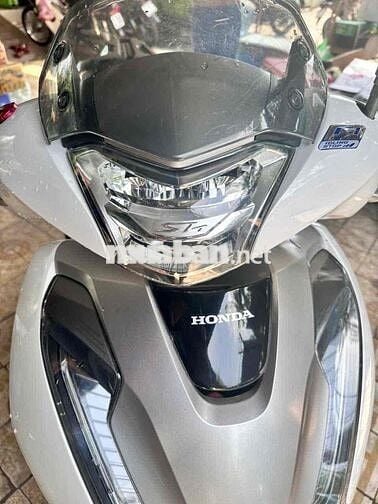 SH 150i 2019 ABS Trắng xe trùm mềm 95% xe nữ chạy