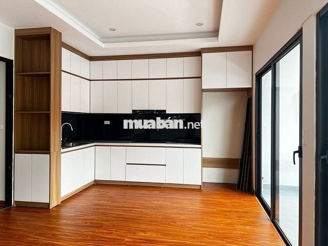 Cần bán nhà riêng HÀO NAM 5T DT 25M 90M ra phố bán nhỉnh 6 tỷ