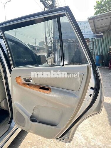 Toyota Innova 2009 G  Xe gia đình không dịch vụ