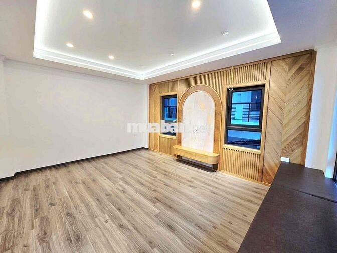 Chậm Tay Là Mất , Chủ Nhà Cần Bán Nhà Ngõ Oto vào nhà Vũ Tông Phan