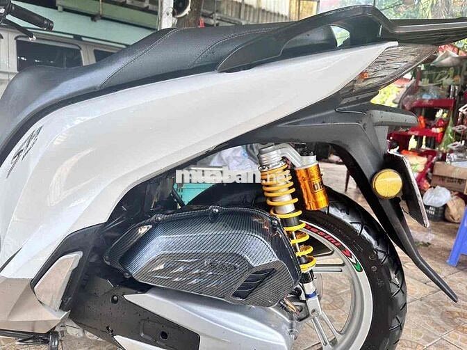 SH 150i 2019 ABS Trắng xe trùm mềm 95% xe nữ chạy