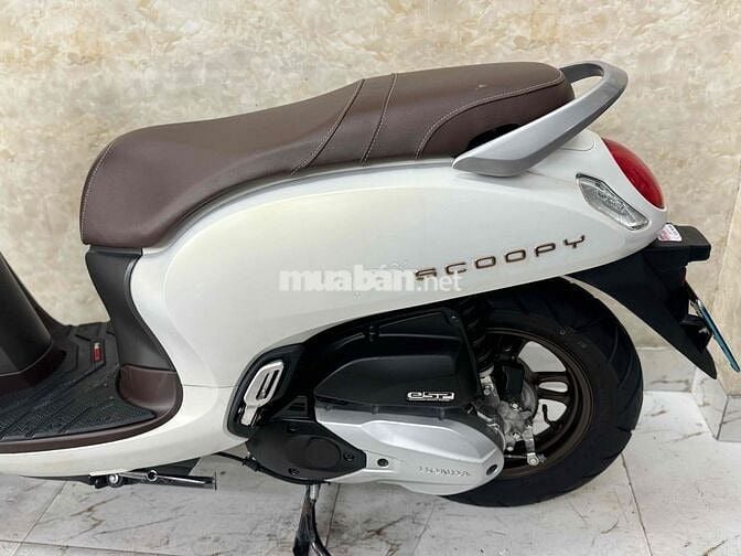SCOOPY khoá ga 2025 trắng mới keng 43AE-056.01