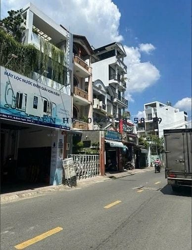 cần bán nhanh hẻm otoo , 5,45x15m . 2 tầng,, hẻm lê văn sỹ p12, quận 3