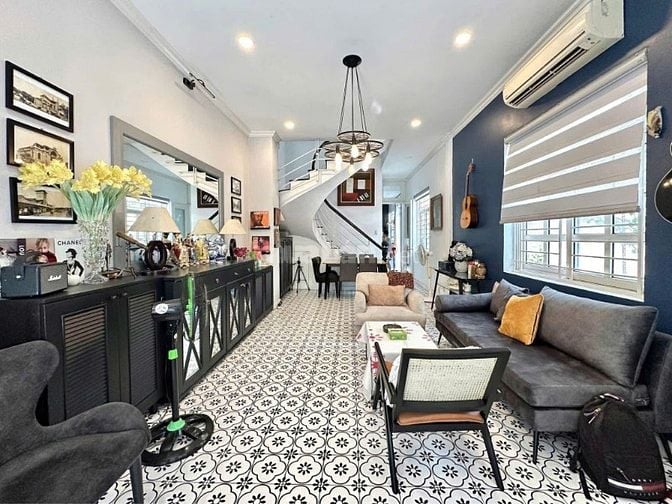 cần bán nhanh hẻm otoo , 5,45x15m . 2 tầng,, hẻm lê văn sỹ p12, quận 3