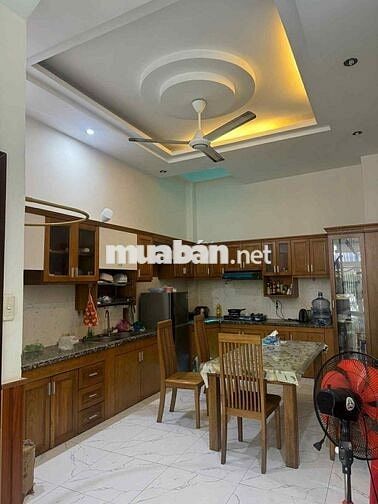 Bán Nhà Mặt Tiền, Tân Quý, Tân Phú, 4.5M X 15M, 4 Tầng, Chỉ 10.9 Tỷ