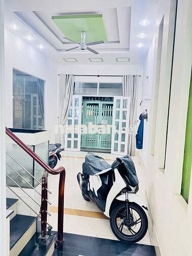 Phòng trọ tầng trệt, có bếp, WC riêng hẻm 499 Quang Trung