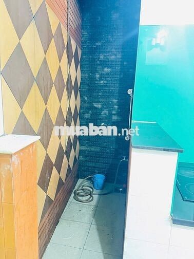 Phòng trọ tầng trệt, có bếp, WC riêng hẻm 499 Quang Trung