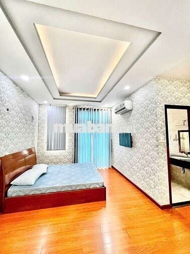 Cho thuê nhà 3 lầu full nội thất đường 10m