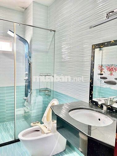 Cho thuê nhà 3 lầu full nội thất đường 10m