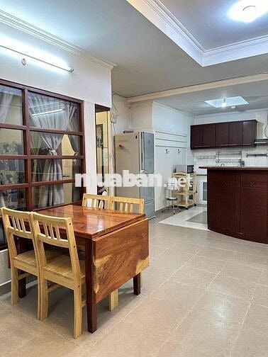 Cho thuê căn hộ 2PN quận Bình Thạnh, gần quận 1