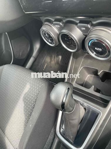 Suzuki Swift 2018 GLX 1.2 AT - 28000 km 1 chủ