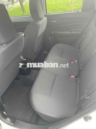 Suzuki Swift 2018 GLX 1.2 AT - 28000 km 1 chủ