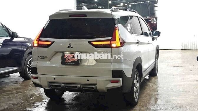Mitsubishi Xpander Cross 2025,màu trắng,đi 10000km