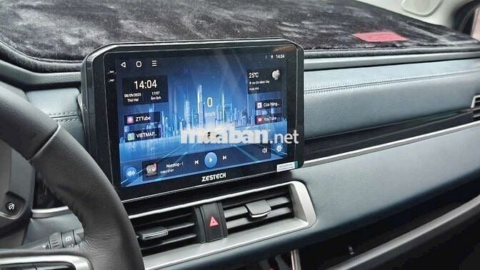 Mitsubishi Xpander Cross 2025,màu trắng,đi 10000km
