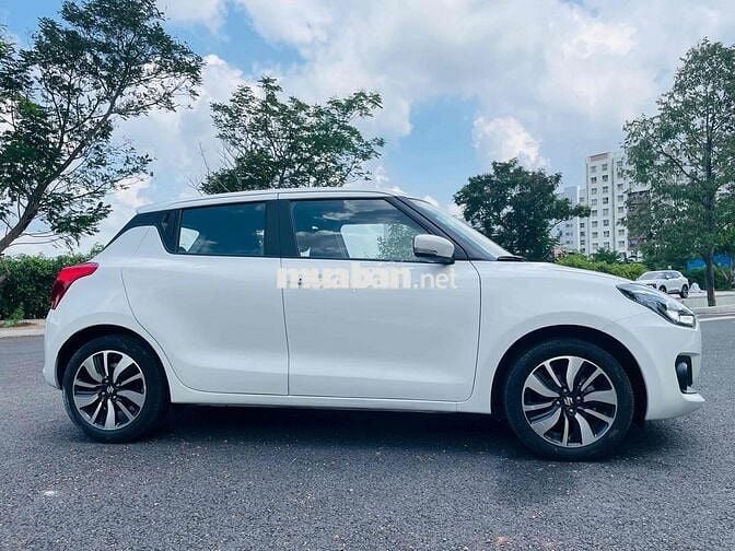 Suzuki Swift 2018 GLX 1.2 AT - 28000 km 1 chủ