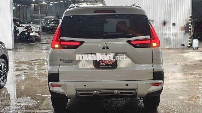 Mitsubishi Xpander Cross 2025,màu trắng,đi 10000km