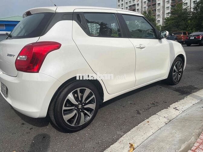 Suzuki Swift 2018 GLX 1.2 AT - 28000 km 1 chủ