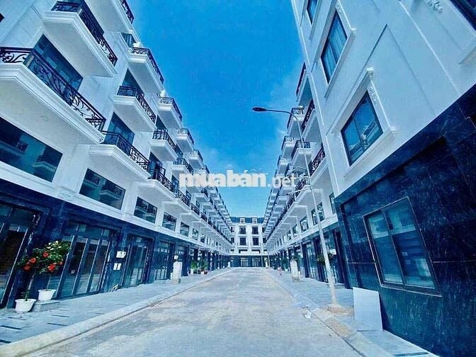 Cho Thuê Nhà Phố Mới Đẹp DT 280m2 1Trệt 1Lửng 3Lầu 5Pn 5Wc Hẻm Xe Tải