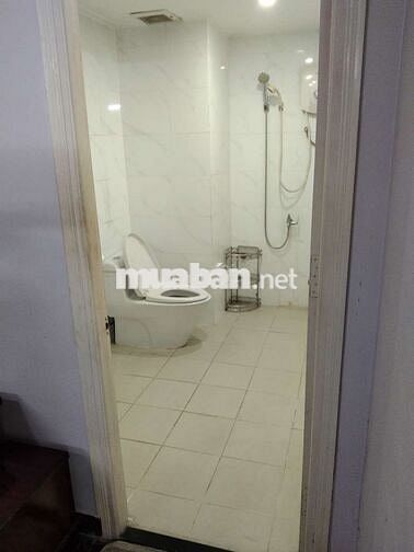 Chính chủ cho thuê căn hộ 2PN, chung cư 24AB