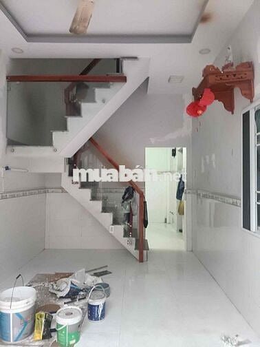 mới keng trệt lầu 5,5*12; có máy lạnh Rẻ chốt lẹ