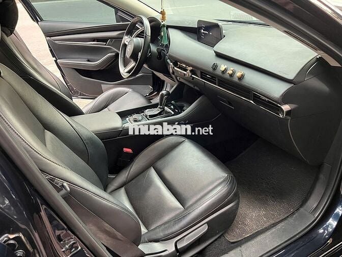 Mazda 3 1.5 AT luxury sx 2022 đk 2023