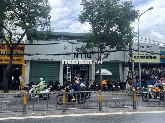 Cho thuê nhà mặt tiền  đường Nguyễn Thị Thập, Phường Tân Phong, Quận 7