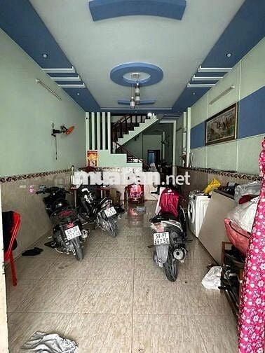 BÁN NHÀ 1 TRỆT 1 LẦU BÌNH CHÁNH ĐANG CHO THUÊ 8TR/TH GIÁ 820TR