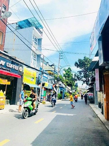 Bán nhà rẻ đẹp 3 lầu (4x15) 286/ Nguyễn Văn Công p3 Gò Vấp (SÂN BAY)