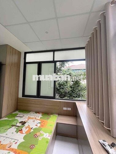 1 Trệt 2 Lầu, 2PN 2WC , Full Nội Thất, Ngay Công Viên Tầm Vu