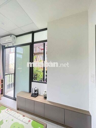 1 Trệt 2 Lầu, 2PN 2WC , Full Nội Thất, Ngay Công Viên Tầm Vu