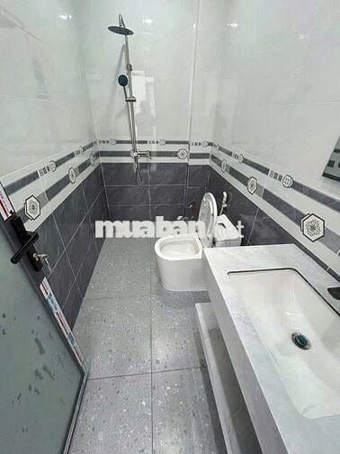 Chủ nhà kẹt tiền bán gấp giảm 200tr còn 2ty250 ( còn thương lượng )