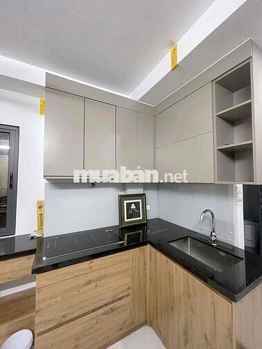 1 Trệt 2 Lầu, 2PN 2WC , Full Nội Thất, Ngay Công Viên Tầm Vu