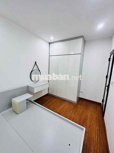 Bán Nhà Hoàng Sâm Hoàng Quốc Việt Cầu Giấy S40m 4T Giá 7.3 tỷ