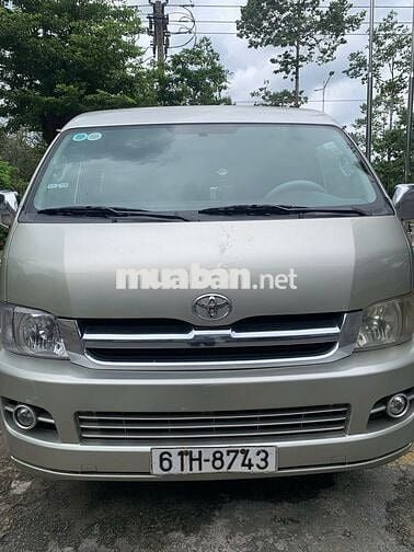 Toyota Hiace 2005 - xe xài kỹ còn rất đẹp