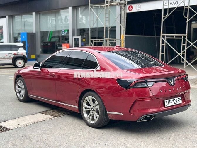 VinFast Lux A2.0 Plus 2019, màu đỏ - 63000 km