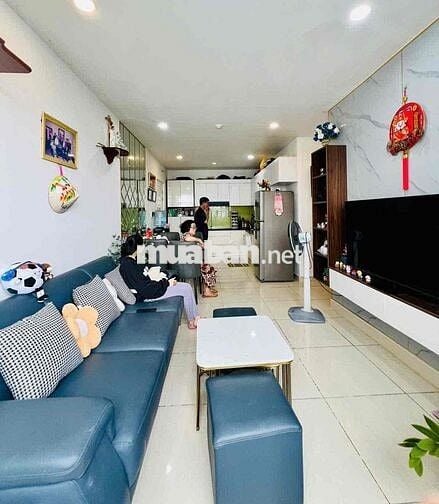 BÁN CĂN HỘ GĐ ĐANG Ở. NHÀ ĐỦ NỘI THẤT. LH XEM NHÀ.