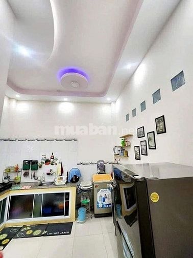 Bán gấp căn nhà ở Bà Điểm- Hóc Môn, để trả nợ. Giá chỉ có 980 triệu, 